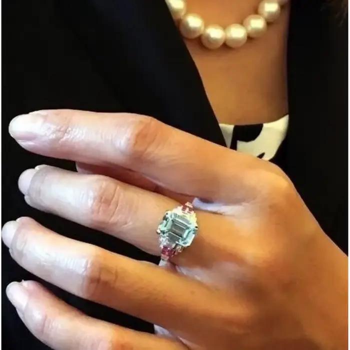 Nouvelle bague 2026 en topaze et aigue-marine - Sertie de spinels rouges - Un cadeau de la Saint-Valentin élégant et tendance pour les filles