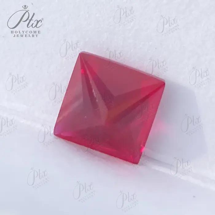 Bague en pierre de rubis de laboratoire