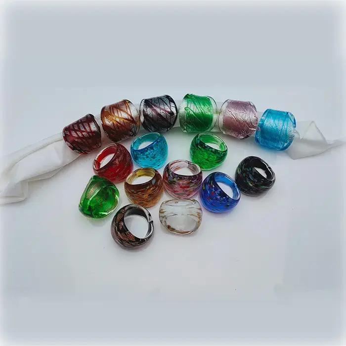 Bague vintage en verre Mura design géométrique unique pour femmes occasions spéciales sorties soirées élégantes