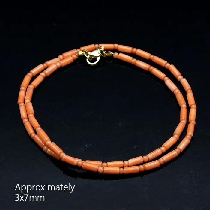 Collier de corail naturel de forme cylindrique 3x7mm