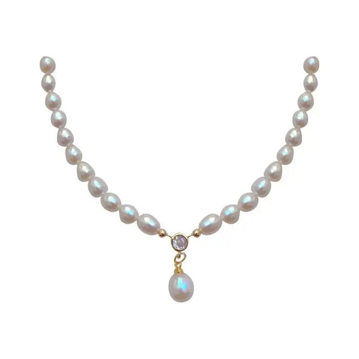 Élégant collier de perles naturelles pour femmes à la mode rétro style français léger luxe assorti tous les fermoirs en cuivre riz blanc...