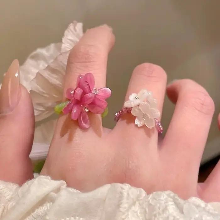 Bague romantique en forme de fleur violette