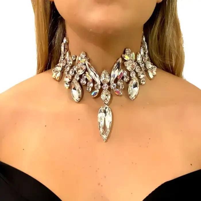 Collier ras du cou de luxe pour femme, grand collier en cristal coloré exagéré, collier de déclaration en strass, bijoux de fête