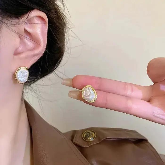 Boucles d'oreilles géométriques rondes irrégulières en métal pour femmes