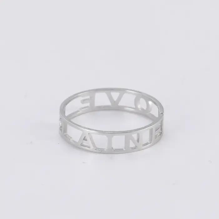 Bague avec nom personnalisé