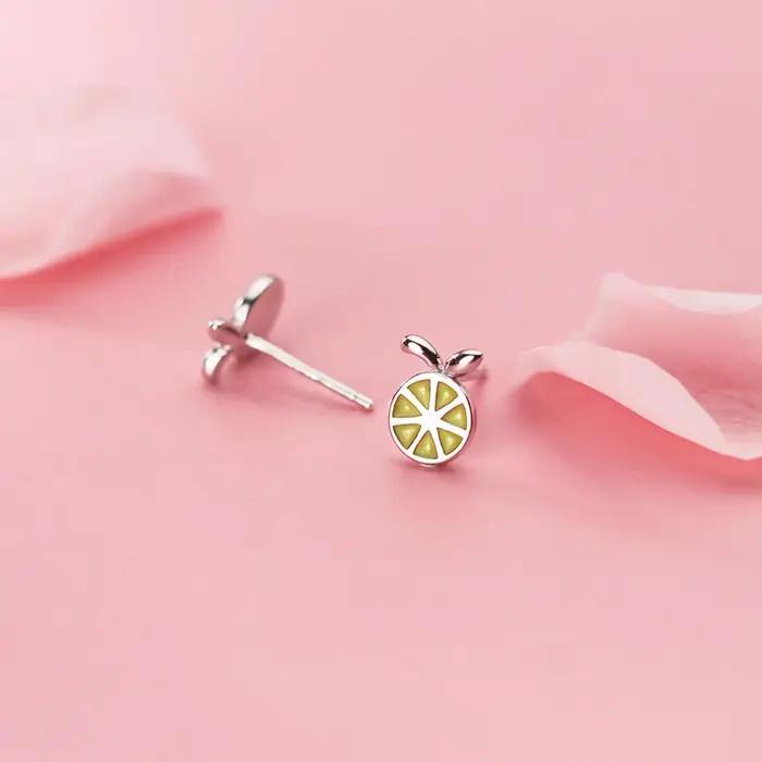 La Monada – petites boucles d'oreilles citron pour femmes
