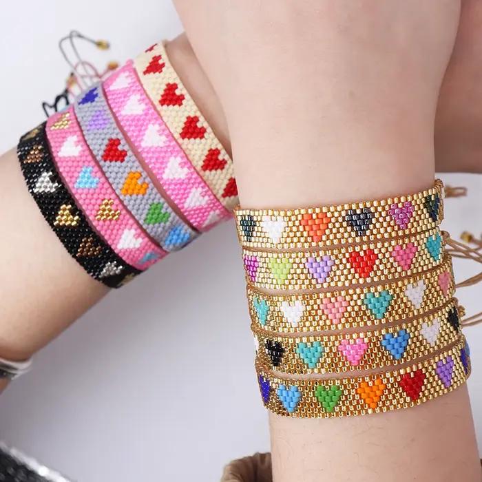 Bracelet bohème en perles Miyuki fait à la main pour femme – Bijoux réglables au design de cœur multicolore