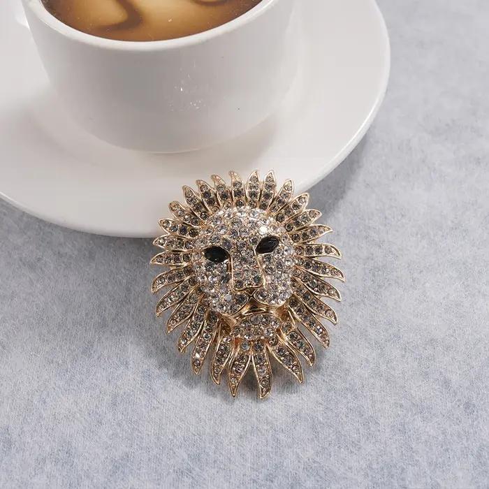 Broche Tête de Lion, Bijou Statement pour Tenues Élégantes