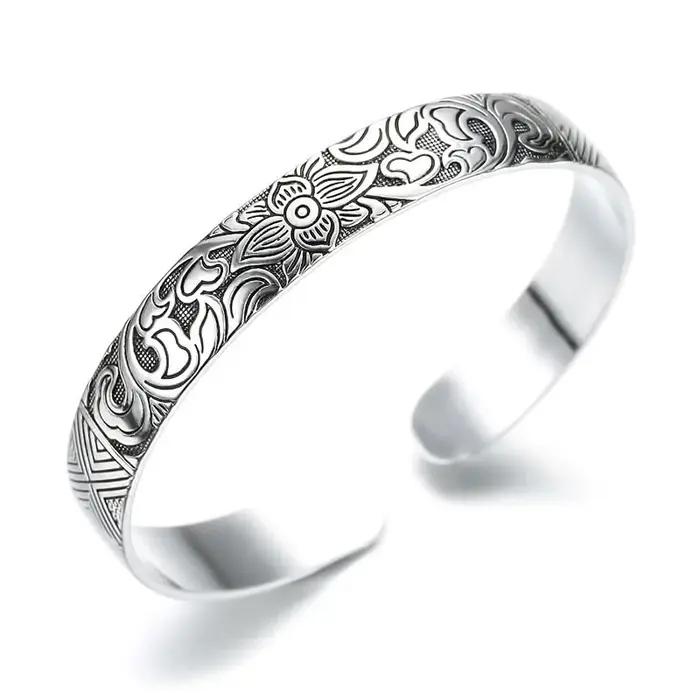 Bracelet fleur de lotus plaqué argent réglable pour femmes élégantes et symbolique occassions spéciales fleur de lotus vintage design unique