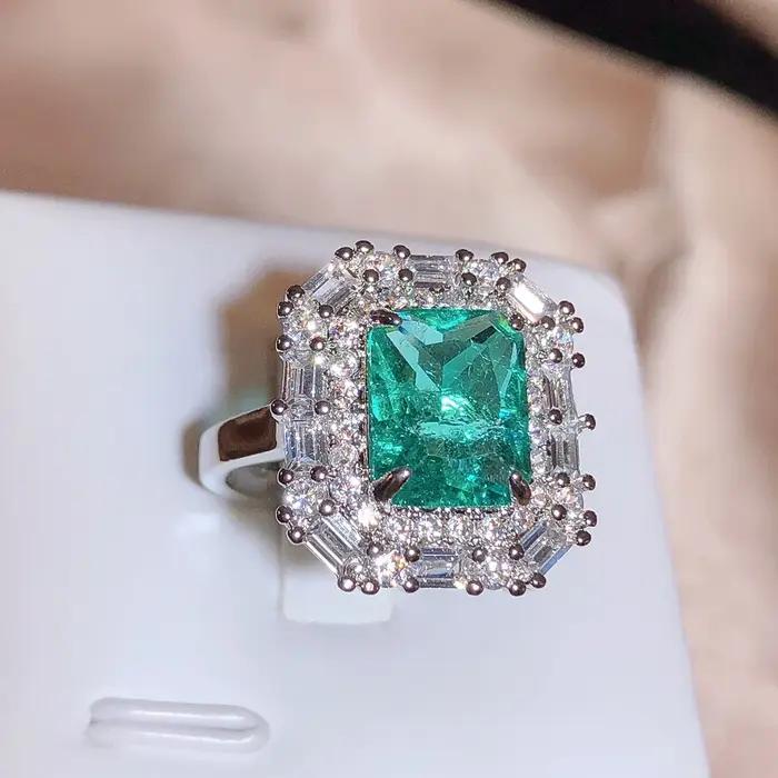 Bague Paraiba carrée verte en argent 925 sertie de zirconium pour femmes styles hip-hop rock occasions spéciales mariage