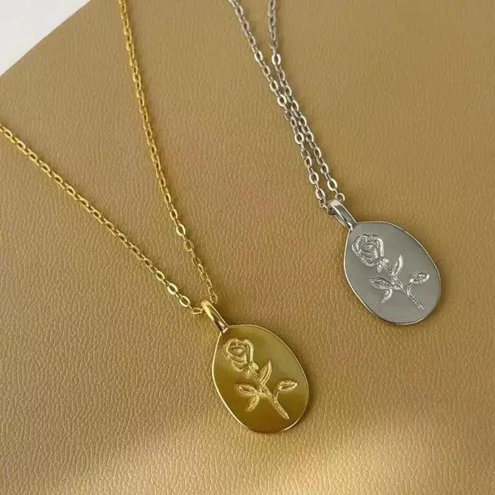 Collier pendentif rond camée de fleur plaqué or 18 carats pour femmes