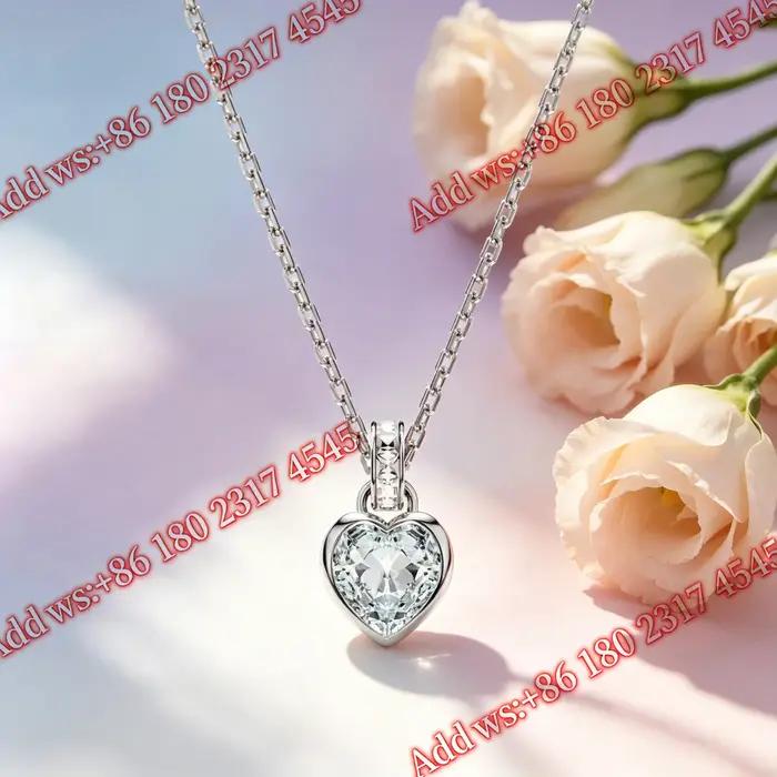 Ensemble de bijoux en zircone cubique rose