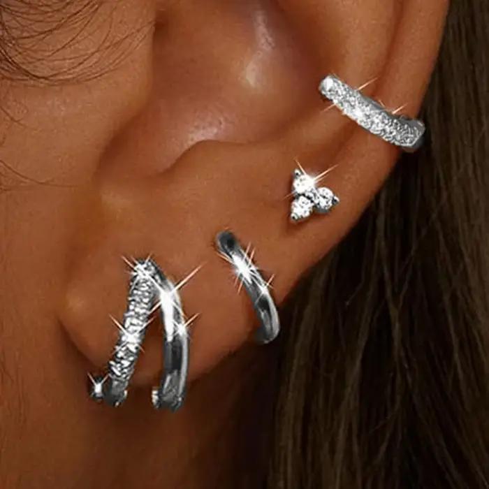 4PC chaîne Huggie boucle d'oreille ensemble pour les femmes mode fleur Tragus cerceau boucles d'orei