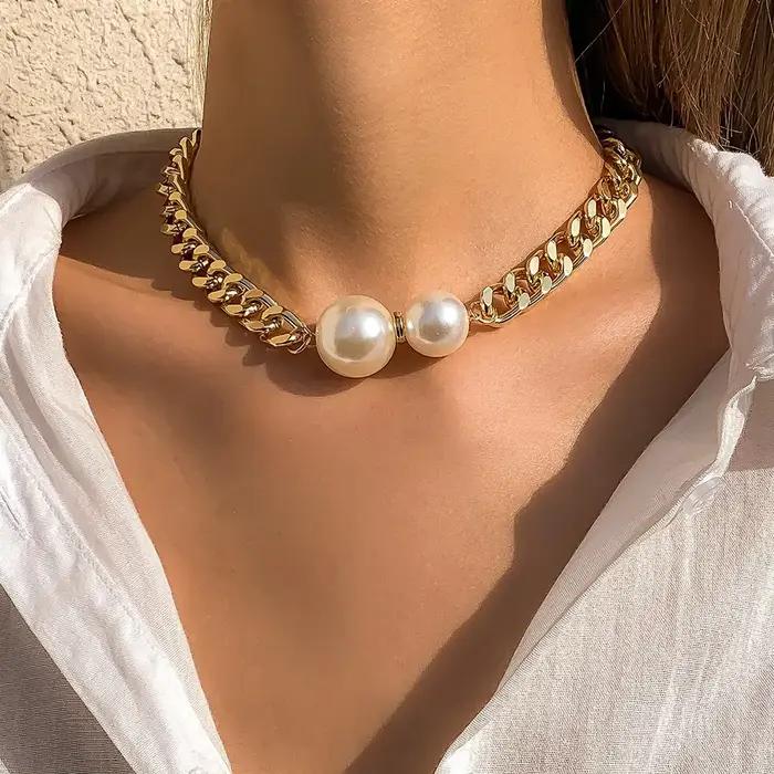Collier Vintage Punk pour Femmes en Aluminium avec Pendentif Géométrique pour Parties et Célébrations Spéciales