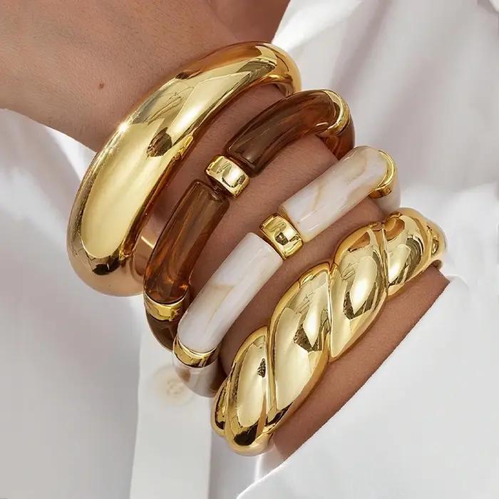 Ensemble de bracelets élastiques en résine marron pour femmes