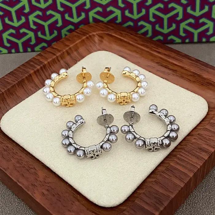 Boucles d'Oreilles en Forme de C Style Rétro Français Perles Incrustées Élégantes Mode Accessoire Femme Occasions Spéciales