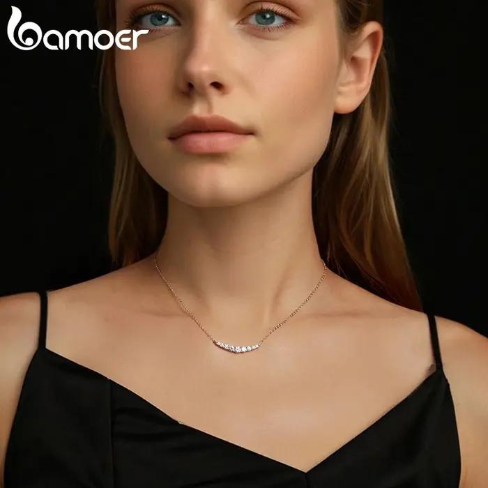Collier en molleton de moissanite sterling silver 925 pour femmes occassions spéciales mariage anniversaire engagement partie festive