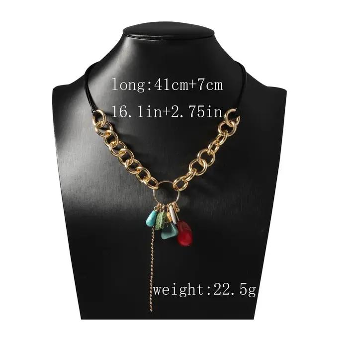 Collier ras du cou rond 2026 pour femme