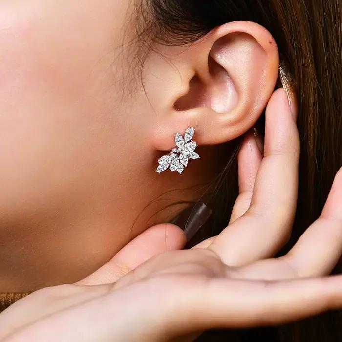 Boucles d'oreilles à tige en diamant Moissanite pour femme