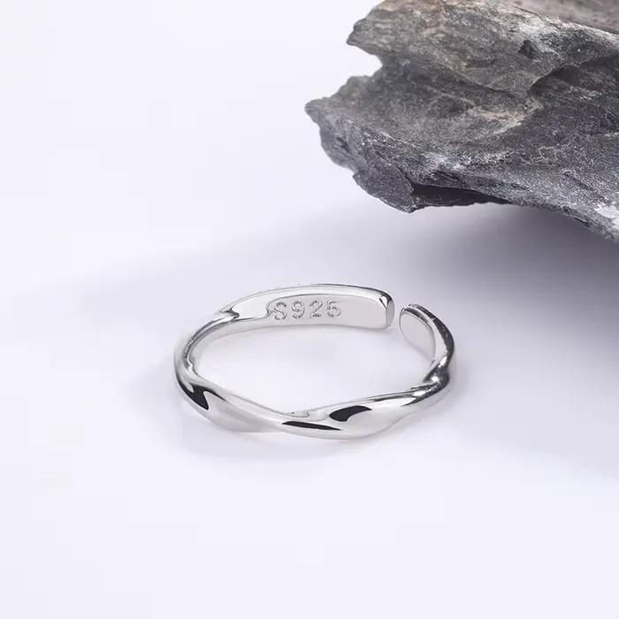 Bague en argent sterling 925 pour femmes élégante et moderne à la mode pour parties et occasions spéciales