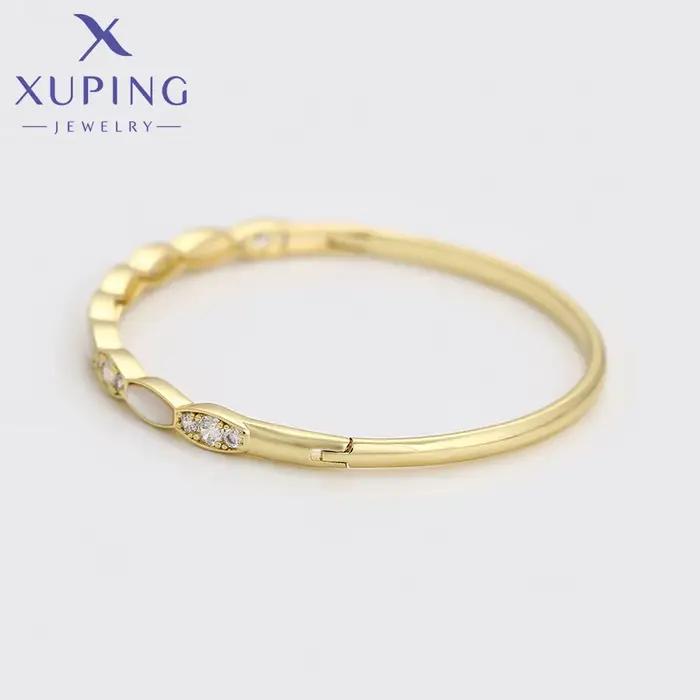 Bracelet en or clair pour femmes style classique occassions spéciales ajustement confortable