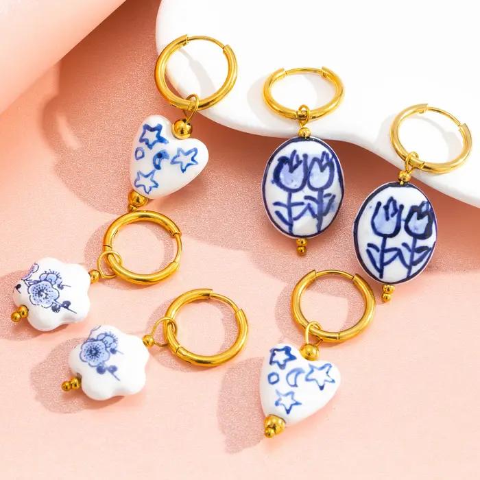 Boucles d'oreilles en céramique bleue hypoallergénique acier inoxydable forme cœur pour femmes occasions spéciales et tous les jours
