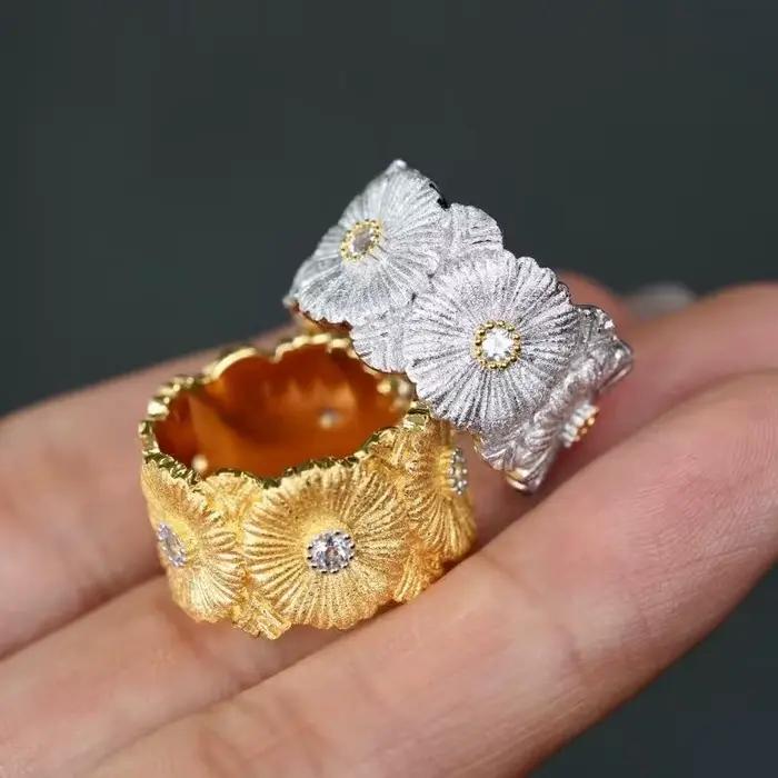 Bague en argent bicolore style toile brossée faite à la main