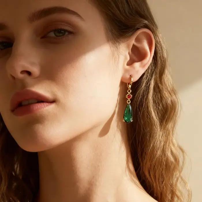 Boucles d'oreilles élégantes en cristal, inspirées du château mobile de Hayao Miyazaki, perles rouges, cadeau de bijoux de Noël Unique pour femme occasions spéciales