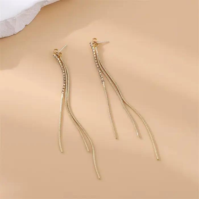 Boucles d'oreilles longues en zircon pour femmes avec chaîne à pampilles, cadeau pour mère, épouse, petite amie ou fille, occasions spéciales comme anniversaire, engagement et mariage