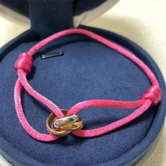 Bracelet de couple en argent 925 à trois anneaux et croix tricolore. Un cadeau de Noël avec couleurs et tailles réglables. N'effaçera jamais son empreinte. Non allergique