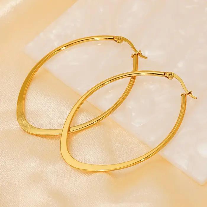 Boucles d'oreilles rondes à aplatissement elliptique