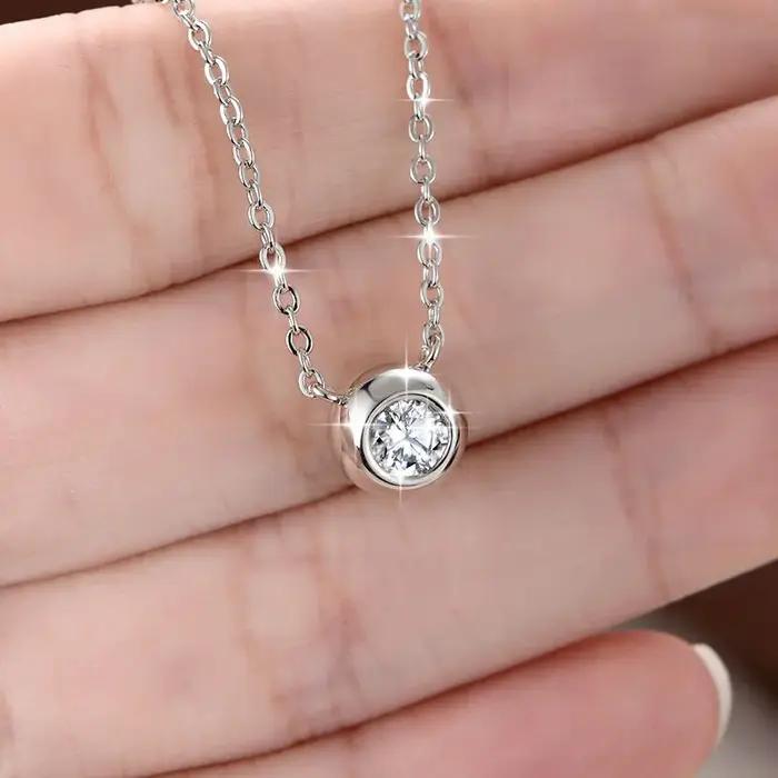 IOGOU – collier avec pendentif solitaire en or 14 carats