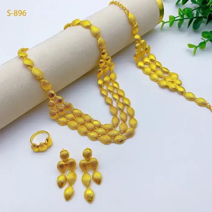 Ensemble de bijoux indiens de mariée