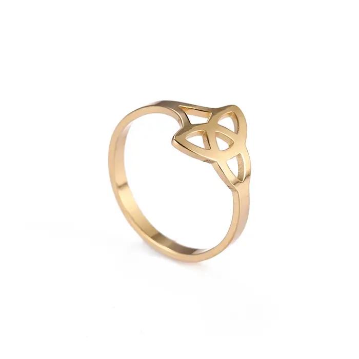 Bague à nœud irlandais de sorcière pour femmes