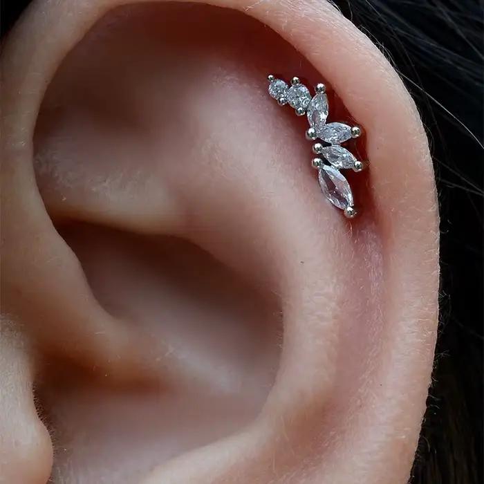 1PC Boucles d'oreilles délicates en zircone cubique à dos plat pour cartilage