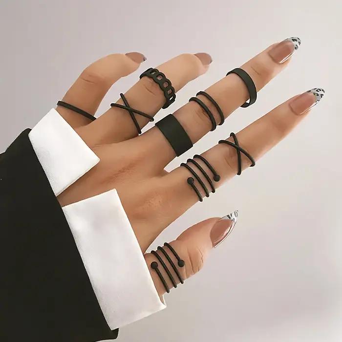 Ensemble de bagues punk simples couleur argent
