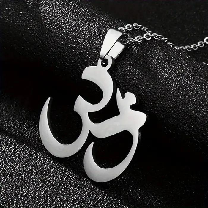Collier avec pendentif symbole om en acier inoxydable cadeau yoga chakra pour femme occasions spéciales