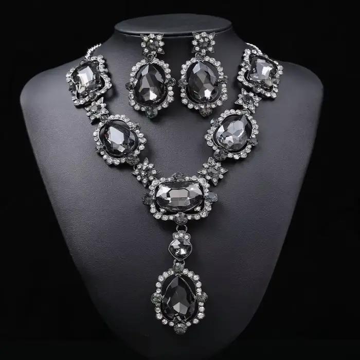 Boucles d'oreilles et collier ras du cou en biscuits cristal pour dames, accessoires de bijoux éléga