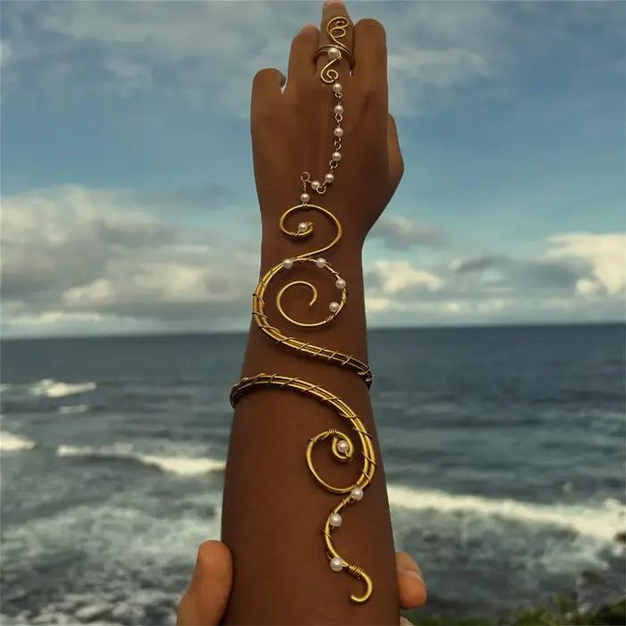 Bracelet spirale bohème avec anneau de doigt en perle, harnais de main en fil métallique, bracelets connectés pour femme, bijoux de plage