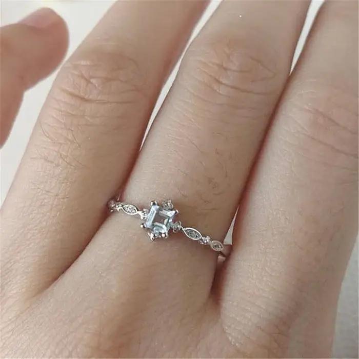 925 argent BlueTopaz Zircon anneaux à la mode pour les femmes Anillos de mariage pierres précieuses Simple Bizuteria