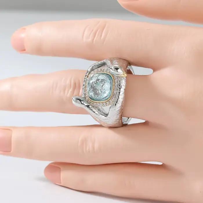 Bague Cygne Faite à la Main Élégante et Étincelante avec Zirconium Synthétique Bleu Incrusté pour Femme, Bijou de Luxe Délicat pour Banquet et Anniversaire