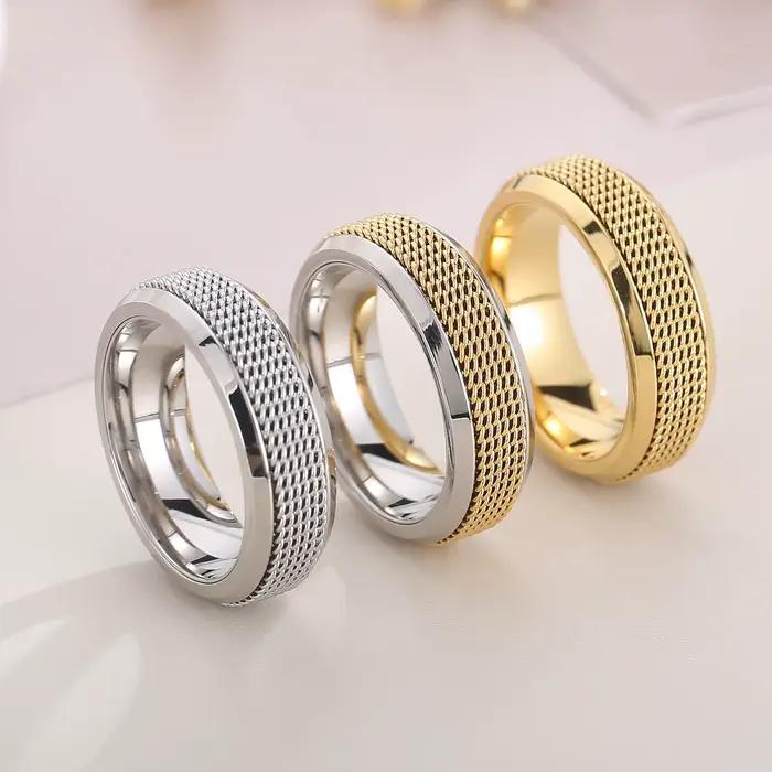 Bague de cocktail Bohemia en acier inoxydable plaqué or 18 carats pour femmes occasions spéciales et soirées de gala