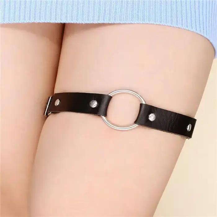 Femmes Sexy élastique en cuir Pu jambe anneau jarretelles Lingerie ceinture Punk coeur Rivet cuisse