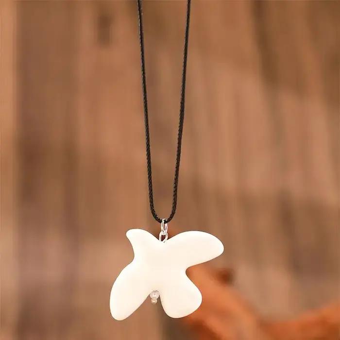 Collier colombe de la paix en céramique blanche pour femmes