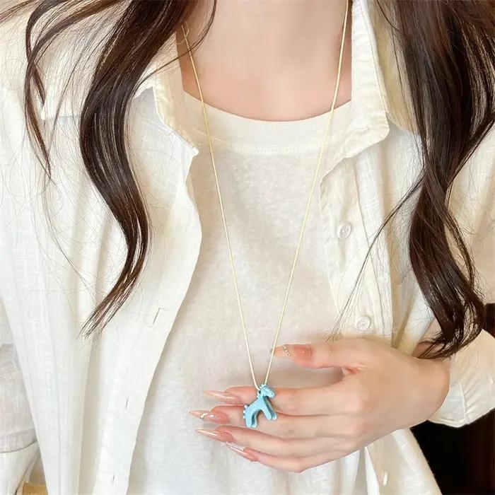 Collier Long avec pendentif cheval coloré pour femmes