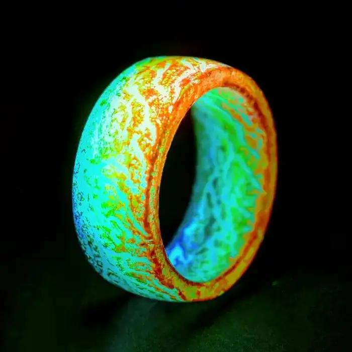 Offre spéciale à la mode Cool couleur changeante anneau résine lumineux craquelé fruits tropicaux anneaux créatifs pour hommes femmes cadeau