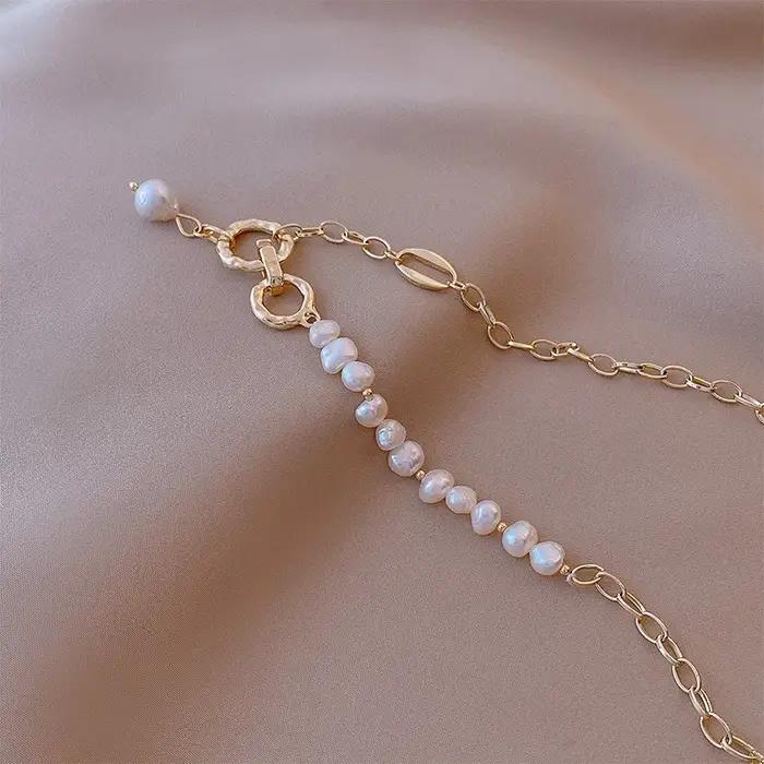 Collier pour femme en perles d'eau douce baroques 100% naturelles