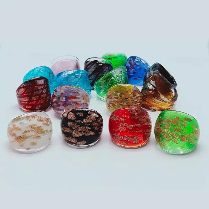 Bague vintage en verre Mura design géométrique unique pour femmes occasions spéciales sorties soirées élégantes