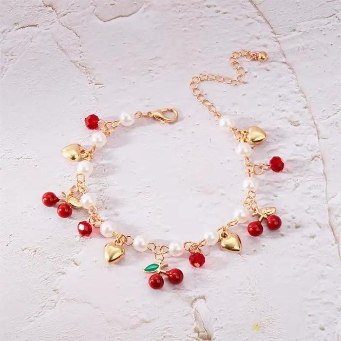 Doux mignon rouge fraise cerise coeur perle bracelet à breloques nouvelle mode Y2K fruits couleur or chaîne bijoux cadeaux de fête 2025