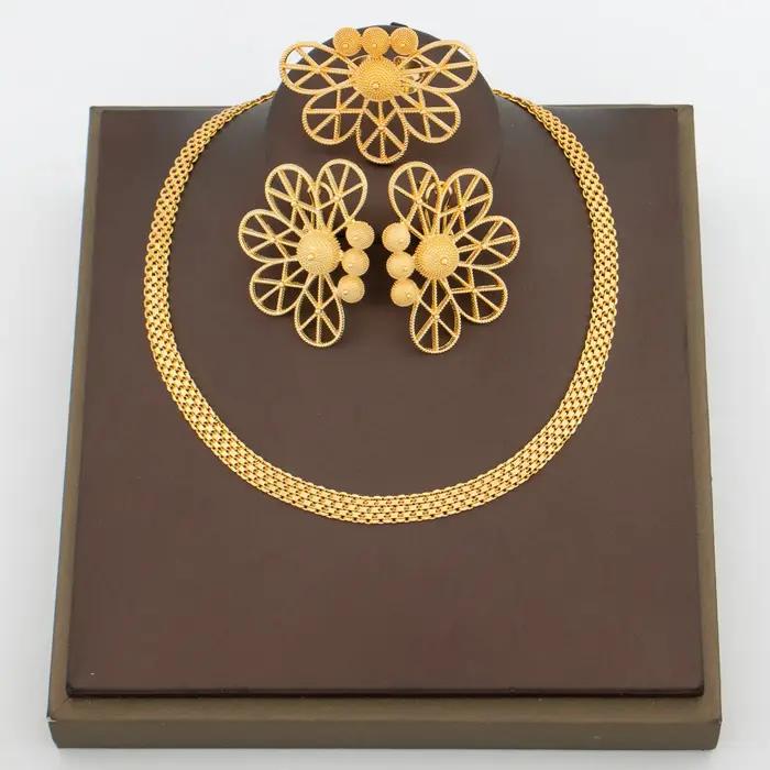 Ensemble de bijoux géométriques pour dames